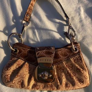 guess purse